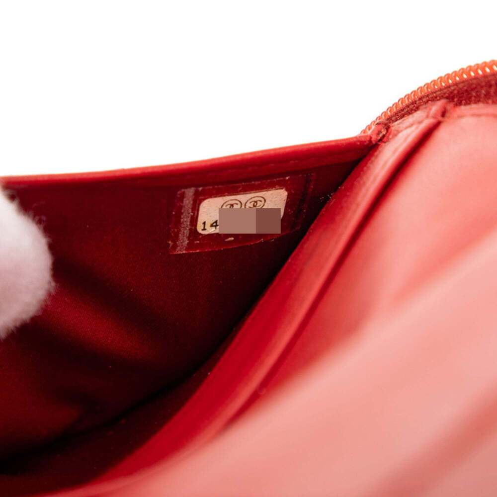 CHANEL Red Leather Logo Wallet - Picture 7 of 8